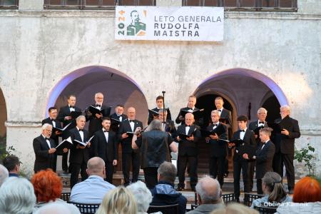 Koncert uglasbenih Maistrovih pesmi (31)